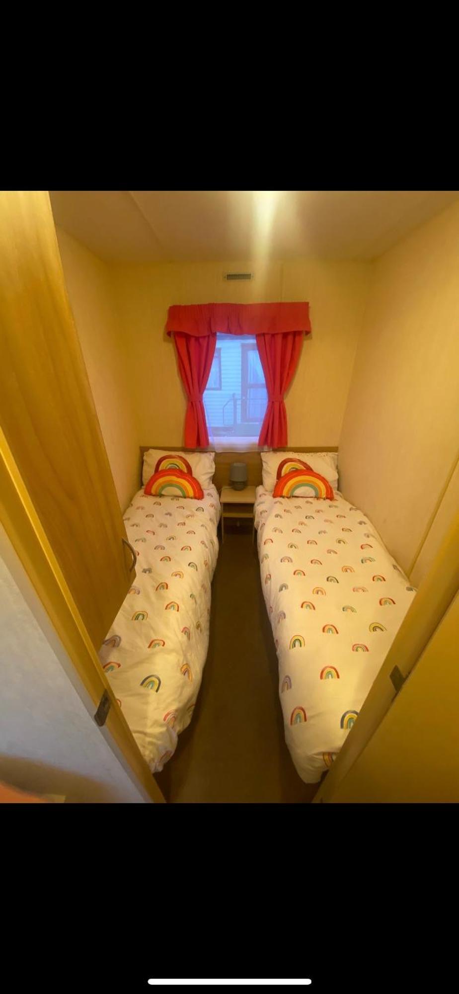 Static Caravan Marine Holiday Park 릴 외부 사진